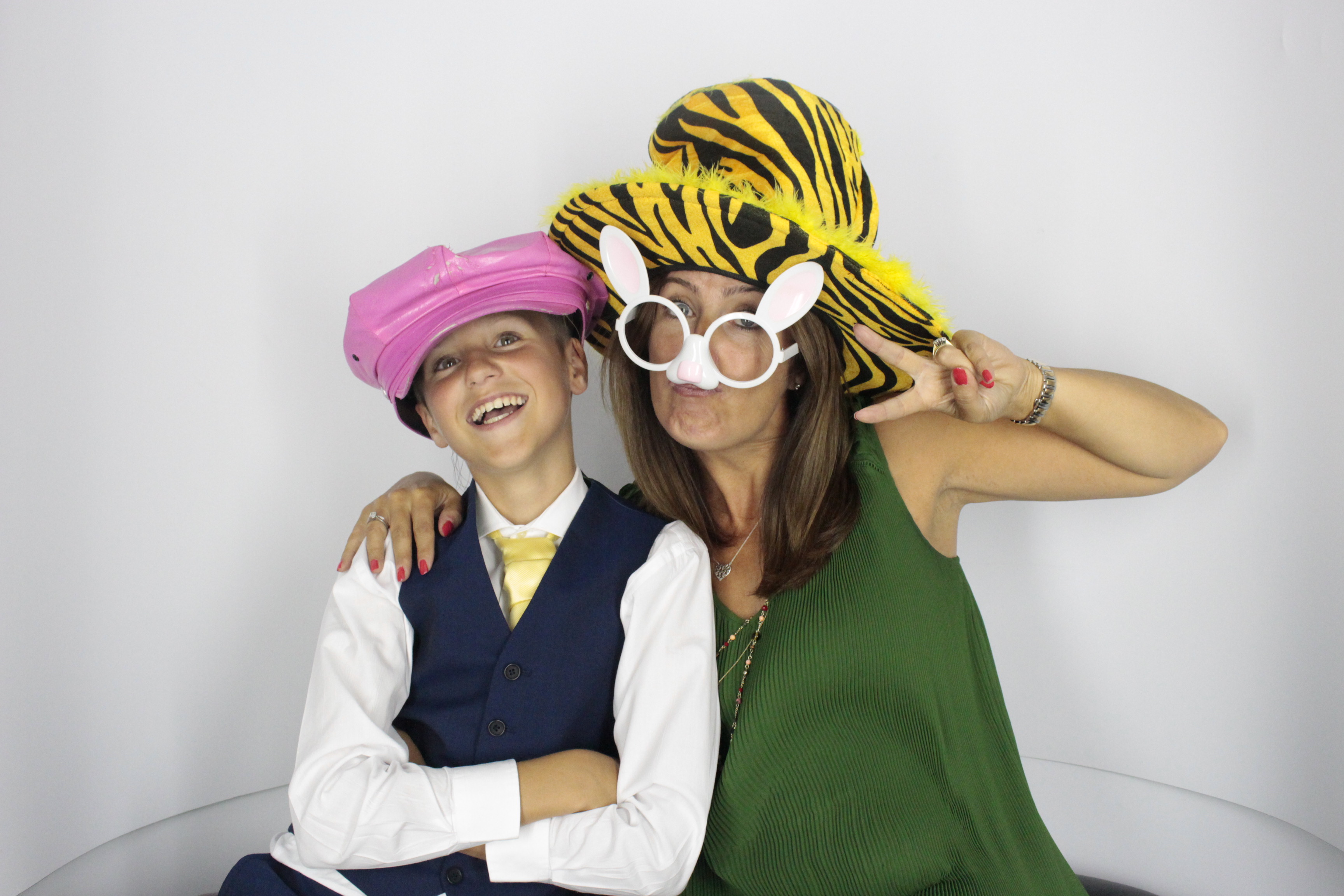  Heather & Daniel's Wedding | View more photos from the event at gallery.myphotoboothexperience.co.uk/u/MyPhotoBoothExperienceLtd/Heather-Daniels-Wedding